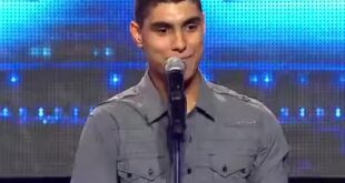Emmanuel Kelly at the microphone before singing Imagine at his 2011 X Factor Australia audition