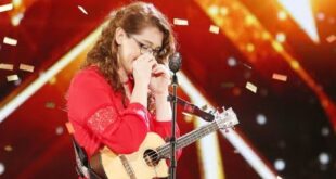Mandy Harvey singing barefoot on America's Got Talent