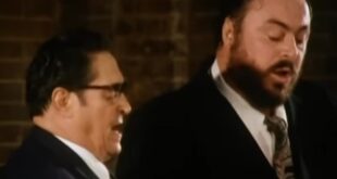 Luciano Pavarotti and his father Fernando singing together in Modena Cathedral