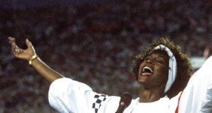 Whitney Houston singing the national anthem at Super Bowl XXV in 1991